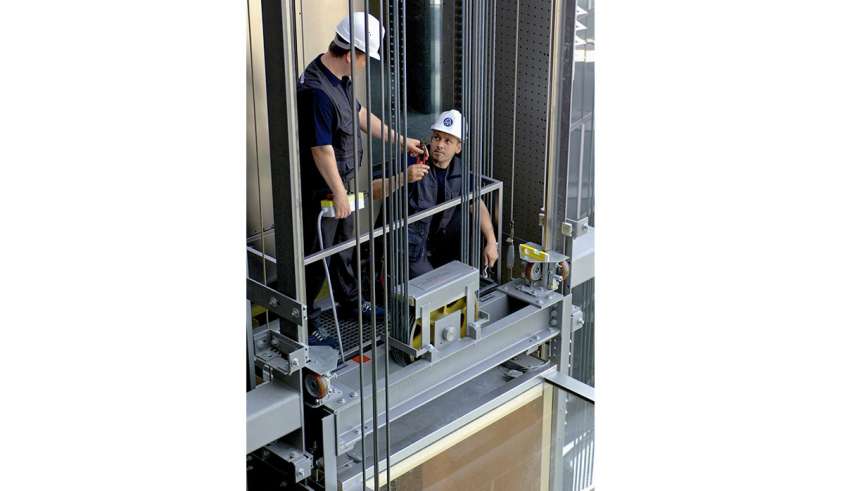 img empty - بررسی نکات ایمنی در آسانسور و پله برقی در جلسه ای با حضور اعضای فعال صنعت