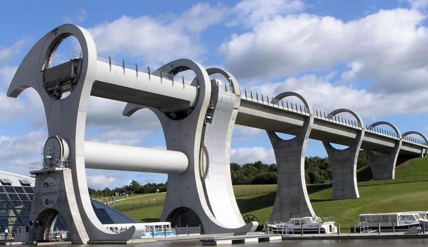 img empty - چرخ و فلک دریایی اسکاتلند؛ آسانسوری میان دو کانال